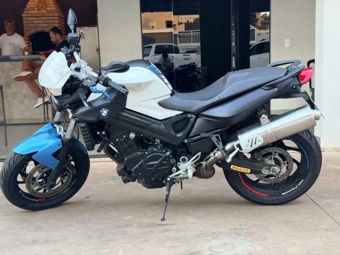 BMW F 800 R BRANCO 2011