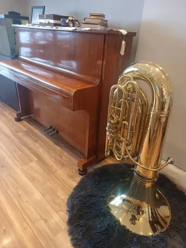 Linda Tuba King 5/4 2341 - Americana original 4 pistos