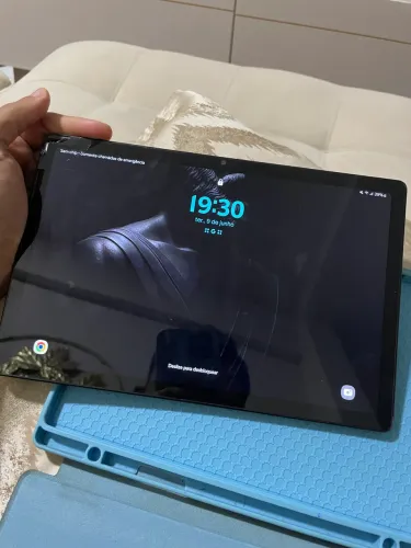 Tablet Samsung para criança/estudos