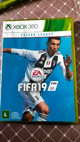 Vendo FIFA 19 mídia física original de xbox 360 com poucas marcas de uso, para vim buscar.