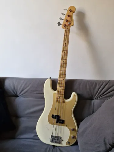 Fender precison american vintage 58