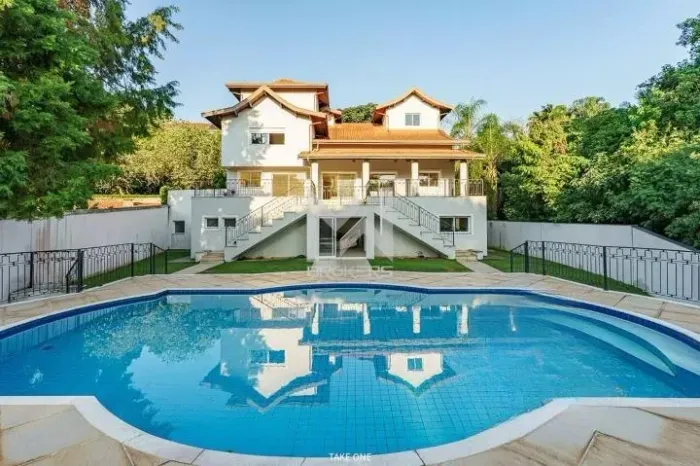 Casa à venda no Condomínio Estância Marambaia em Vinhedo - SP