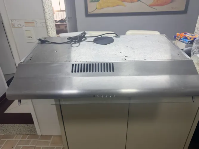 Exaustor INox para fogão de 5 bocas Electrolux