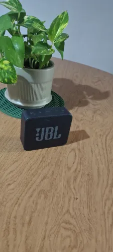 JBL Go2