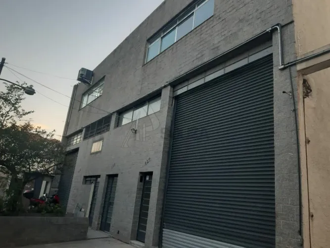 GALPÃO / Barracão / Depósito COMERCIAL para alugar Casa Verde, com 2350 m², mezanino