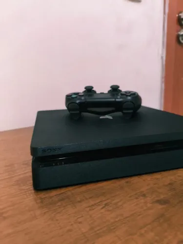 PlayStation 4 - 1Tb