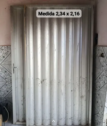Vendo portão de alumínio