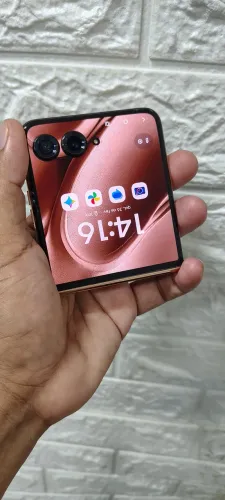 Motorola razr 50 ultra 512 gb 12 de ram em estado de novo nós plásticos 1800
