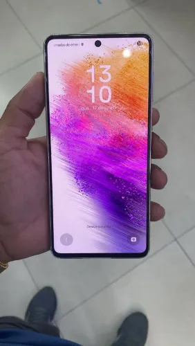CELULAR SAMSUNG A73 5G,128GIGAS E 8 DE RAM,500 FAÇO 450 VINDO BUSCAR, ACEITO PROPOSTA.