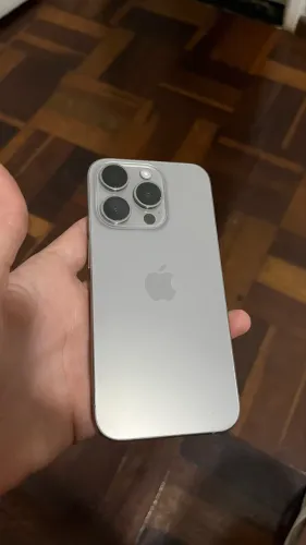 iPhone 15 pro 512gb natural