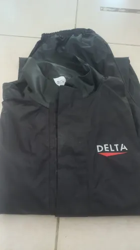 Capa de chuva Delta EXxGg