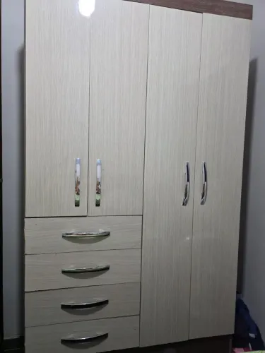 Doação guarda roupa