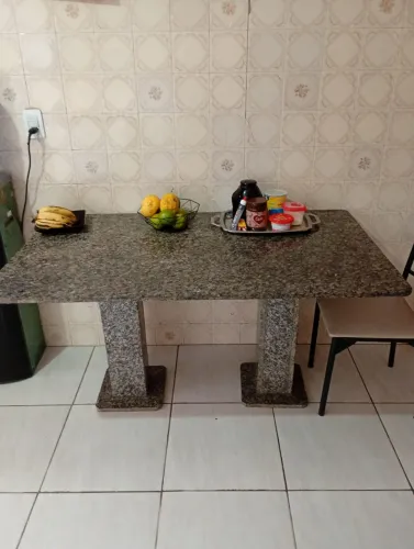 Mesa de mármore