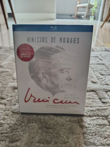Blu-ray 100 Anos de Vinícius de Moraes (Um filme de Miguel Faria Jr.) LACRADO