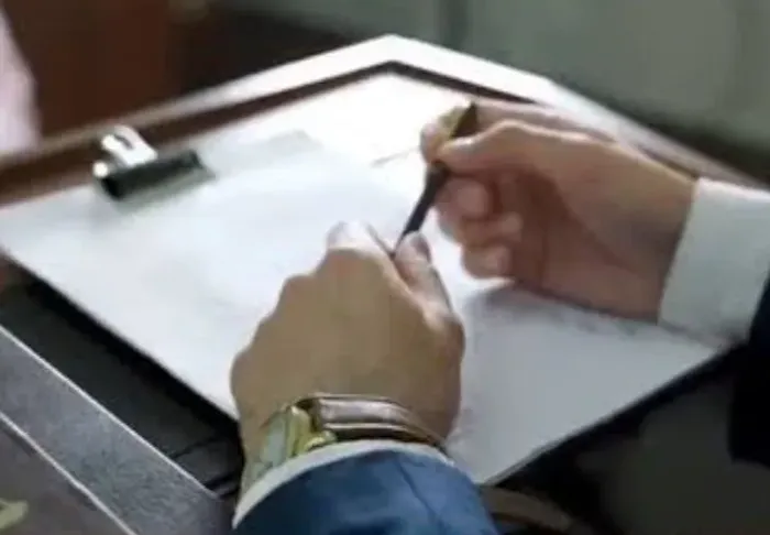 admite se EMPREGADOR