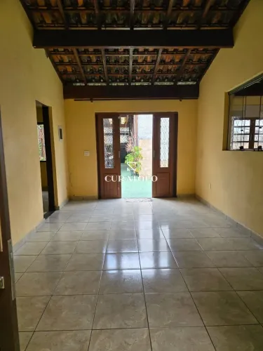 Viva com conforto na Vila Nhocuné, a 8 min do Metrô Artur Alvim: ampla casa de 325m² com 5