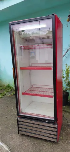 Expositora Metalfrio frost free 127v ENTREGO