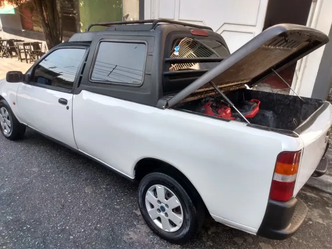 Ford Courier 1.3i/furgão 1999