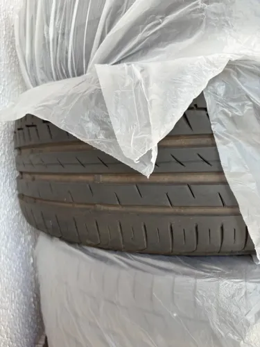 Pneus 215/45 R18