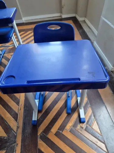 Móveis escolares