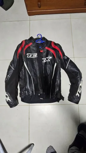 JAQUETA DE MOTO