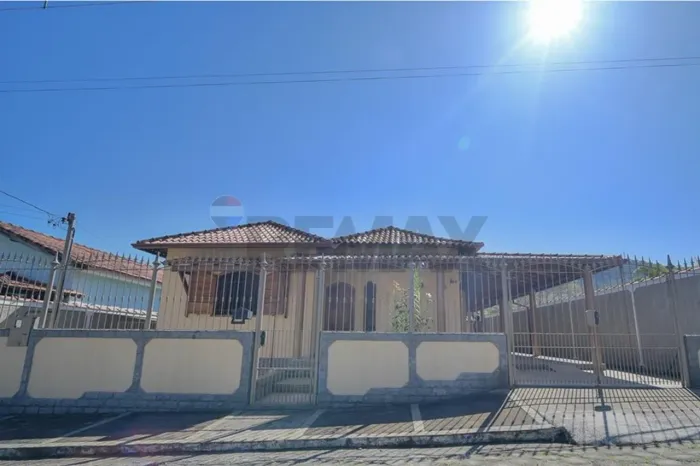 Casa em Simão Pereira MG