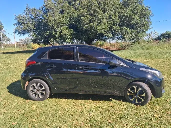 Hyundai HB20 Unique 1.0 Flex 12V Mec. 2019