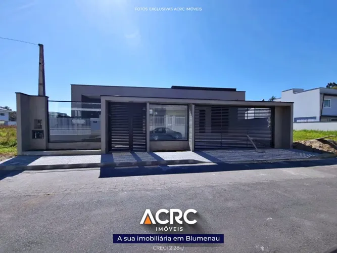 ACRC Imóveis - CA03979 - Casa à Venda no Bairro Velha em Blumenau