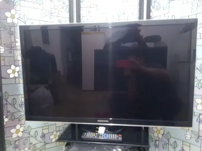 TV SAMSUNG 40 POLEGADAS COM CONVERSOR DIGITAL INTEGRADO EM SÃO BERNARDO DO CAMPO 