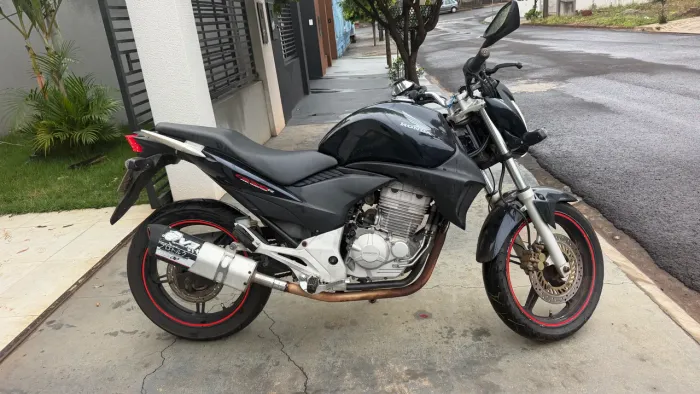 OPORTUNIDADE Honda CB300r 2010
