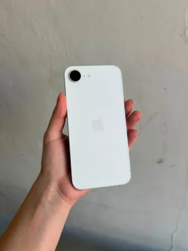 Iphone 16e Branco seminovo
