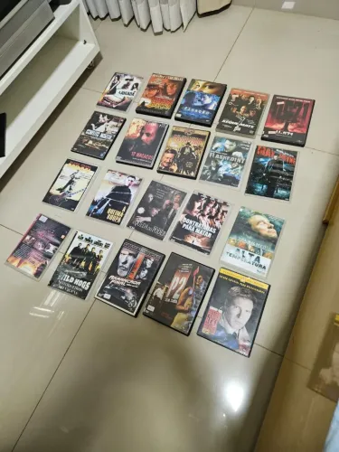 Lote com 237 DVDs - Filmes Variados