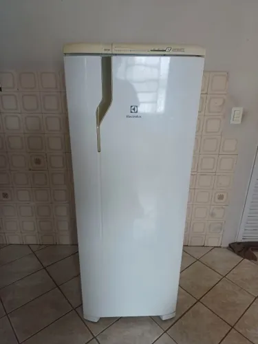 GELADEIRA ELECTROLUX