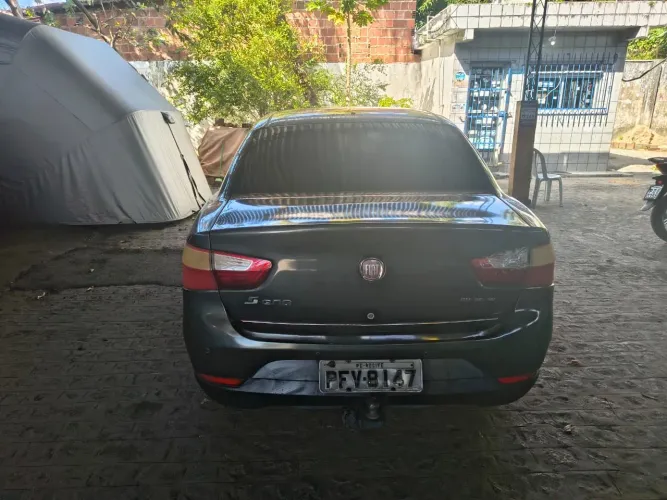 Fiat Grand Siena Attrac. 1.4 EVO F.flex 8V 2013