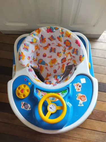 Andador de bebê 