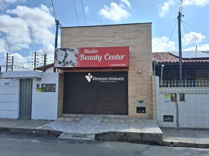 Ponto Comercial no Santa Isabel para aluguel
