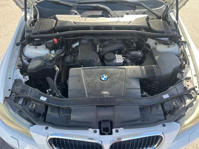 BMW 320I A 2011