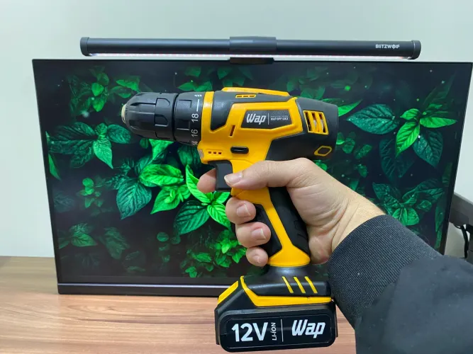 Parafusadeira Furadeira WAP 12V Com Maleta