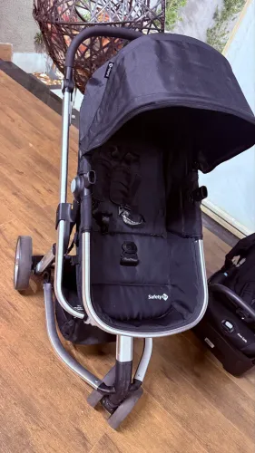 Vendo Carrinho 3 em 1 Safety (bebe conforto + Moisés + Base veicular Bebe conforto)