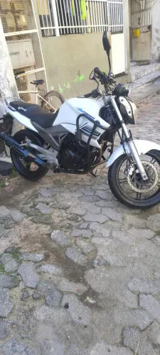 Fazer 250