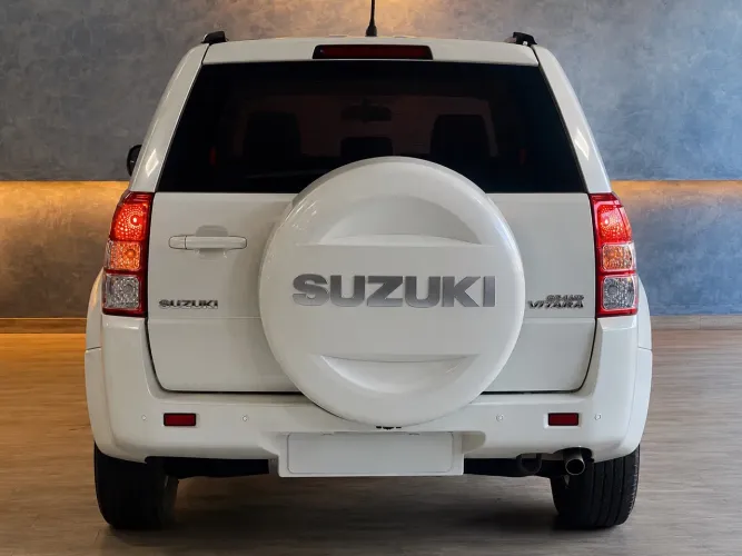Suzuki Grand Vitara 2.0 16V 4x2/4x4 5P Mec. 2014