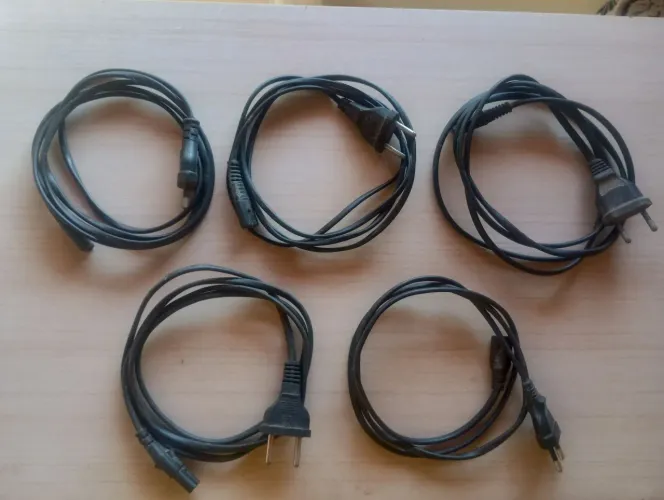 CABOS FORÇA TIPO 8 (IEC C7) USADOS - TESTADOS E PRONTOS!
