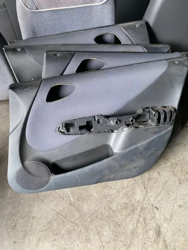 Forro de portas Fit 2003 a 2008 em Tecido