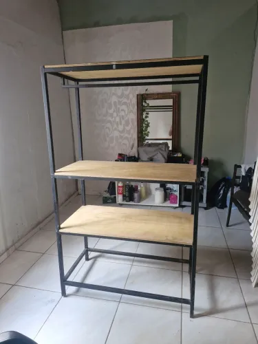 Closet ? arara 