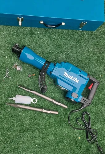 DEMOLIDOR MARTELETE 15KG 16KG HM1306 MAKITA NOVO NA MALETA COM GARANTIA 
