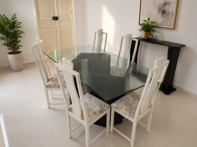 Mesa de Jantar de Vidro com Base de Mármore 