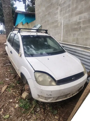 Sucata Ford fiesta super charge 2005 para retirada de peças Desmanche bernardes