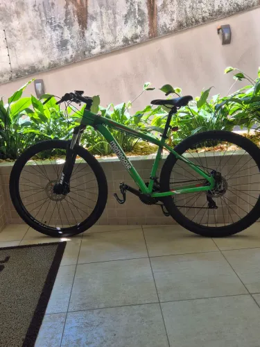 Bicicleta Mongoose Predador aro 29