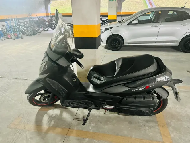 Vende-se Moto Citycom 300 s - Ano 2017