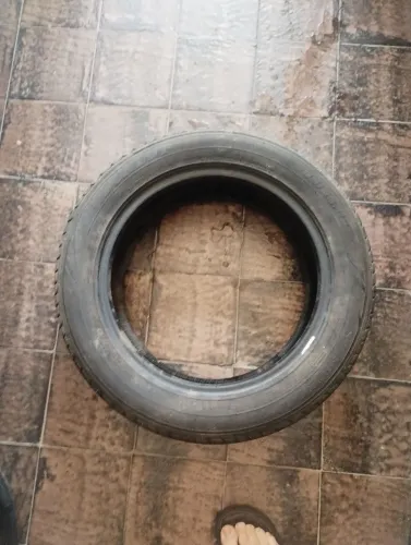 Pneu meia vida aro 15